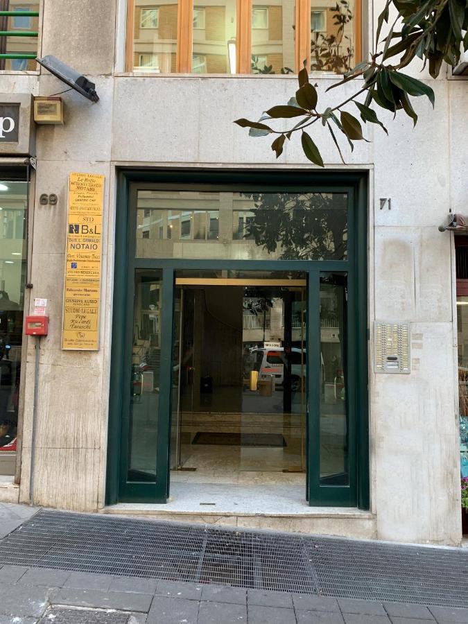 Готель Silia House Napoli Centro Екстер'єр фото